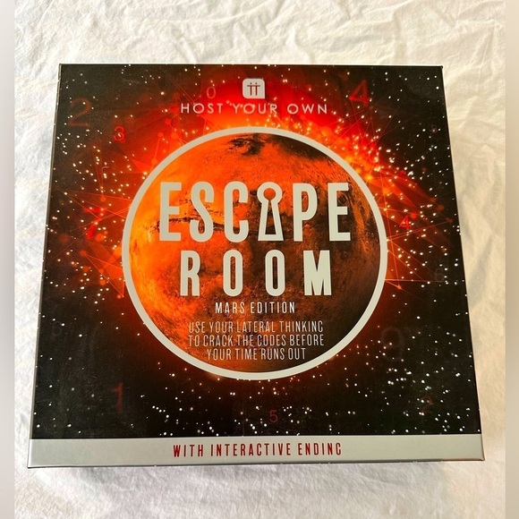 🎉Talking Tables Escape Room Mars Edition Interactive Game - Great Gift - Picture 1 of 3